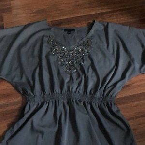 Dazzling gray blouse